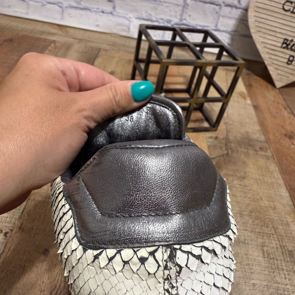 Zadig & Voltaire White Leather Snakeskin Sneakers shoes EU 38 US 7 WOMENS - Picture 13 of 16